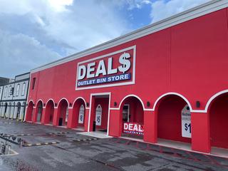 I went to the shopping center in Chalmette and took a look inside Deals.