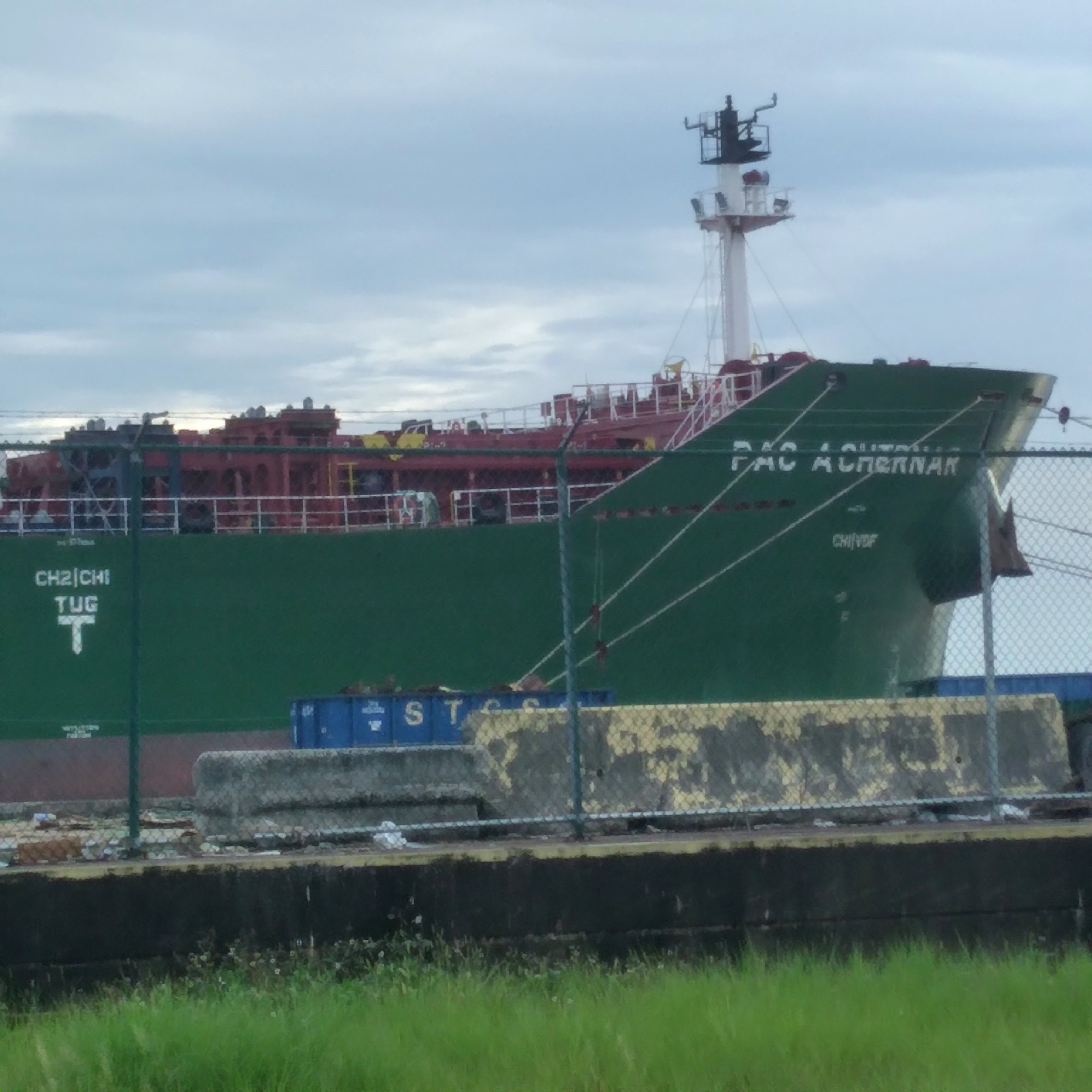 PAC Achernar docked on the levee